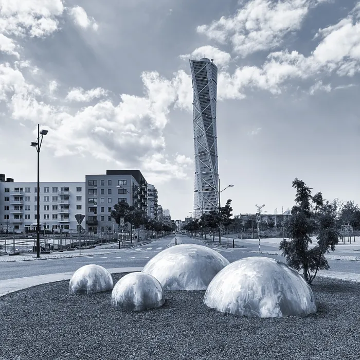Gerahmter Druck : Futuristischer Wolkenkratzer, Turning Torso.