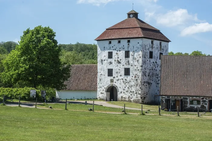 Gerahmter Druck : Die Torhüttenturm am Hovdala Schloss. Gerahmter Druck : Die Torhüttenturm am Hovdala Schloss.