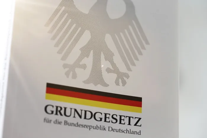 Gerahmter Druck : Der Grundgesetztext von 1949 Gerahmter Druck : Der Grundgesetztext von 1949