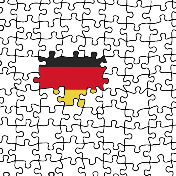Gerahmter Druck : Das deutsche Flagge erscheint in einem Puzzle. Gerahmter Druck : Das deutsche Flagge erscheint in einem Puzzle.