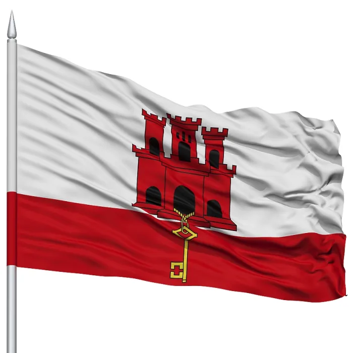 Gerahmter Druck : Die Flagge von Gibraltar auf Flaggenmast, flattert im Wind. Gerahmter Druck : Die Flagge von Gibraltar auf Flaggenmast, flattert im Wind.