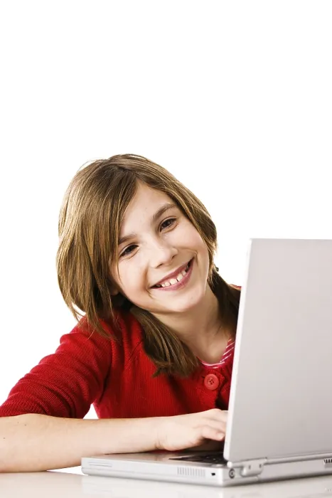 Gerahmter Druck : Mädchen am Computer Gerahmter Druck : Mädchen am Computer