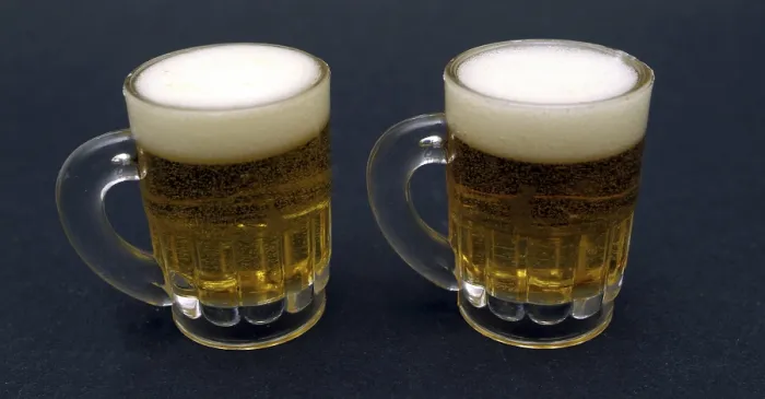 Gerahmter Druck : Biergläser Gerahmter Druck : Biergläser