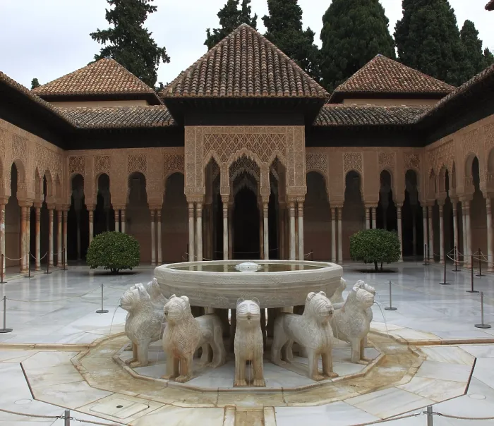 Gerahmter Druck : Granada, Alhambra, Teil des Palastkomplexes. Gerahmter Druck : Granada, Alhambra, Teil des Palastkomplexes.