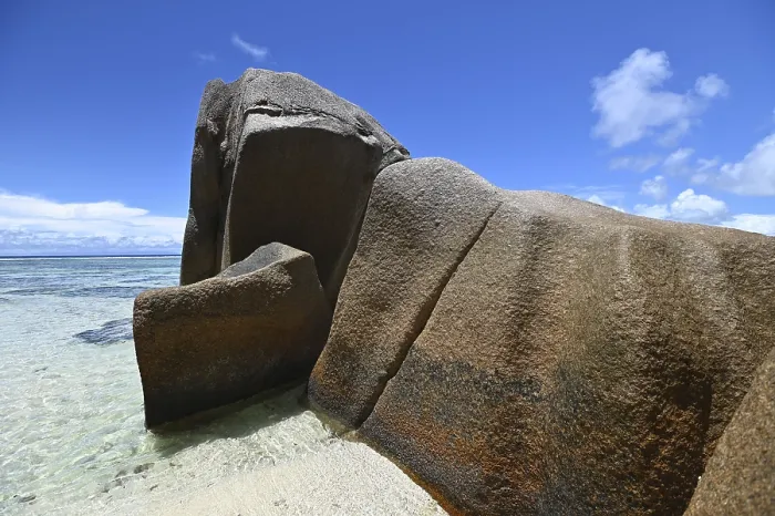 Gerahmter Druck : Granitfelsen am Strand von Anse Source d'Argent. Gerahmter Druck : Granitfelsen am Strand von Anse Source d'Argent.