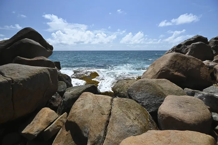 Gerahmter Druck : Granitfelsen am Strand von Anse Source d'Argent. Gerahmter Druck : Granitfelsen am Strand von Anse Source d'Argent.