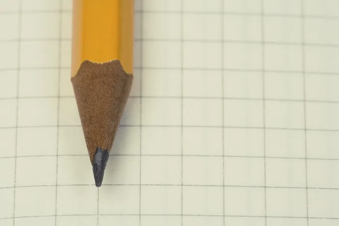 Gerahmter Druck : Graphenpapier mit Bleistift. Gerahmter Druck : Graphenpapier mit Bleistift.