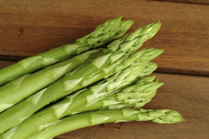 Gerahmter Druck : Grüner Spargel