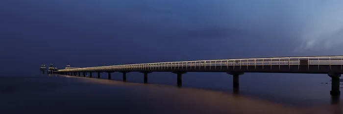 Gerahmter Druck : Gromitz Pier im Abendlicht Gerahmter Druck : Gromitz Pier im Abendlicht