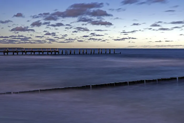 Gerahmter Druck : Groows im Meer, Abendlicht. Gerahmter Druck : Groows im Meer, Abendlicht.