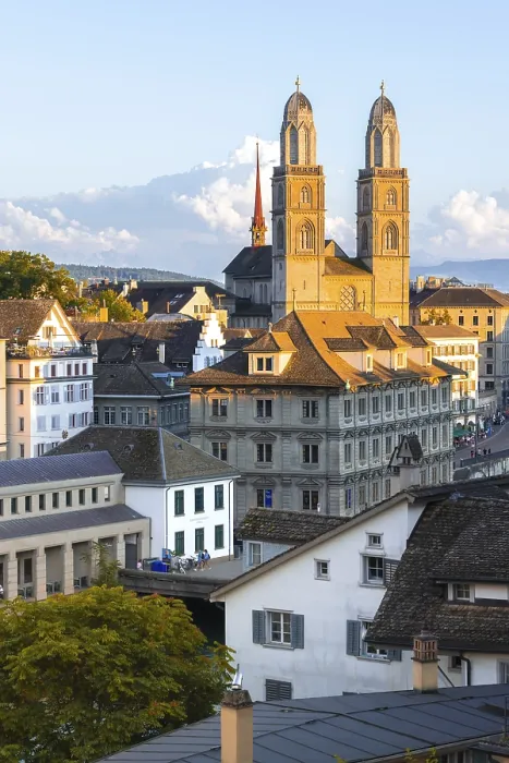 Gerahmter Druck : Grossmünster, Abendstimmung. Gerahmter Druck : Grossmünster, Abendstimmung.