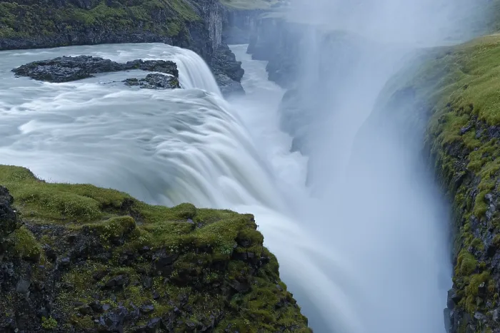 Gerahmter Druck : Gullfoss-Wasserfall, lange Belichtung. Gerahmter Druck : Gullfoss-Wasserfall, lange Belichtung.