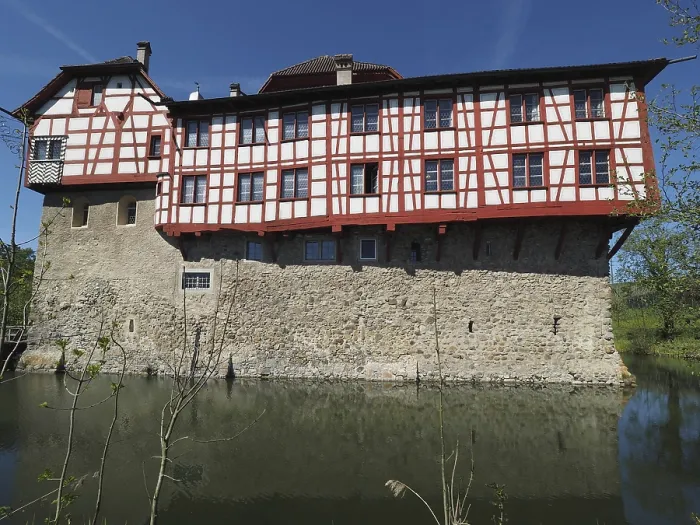 Gerahmter Druck : Halbholzgebäude in Burganlage. Gerahmter Druck : Halbholzgebäude in Burganlage.