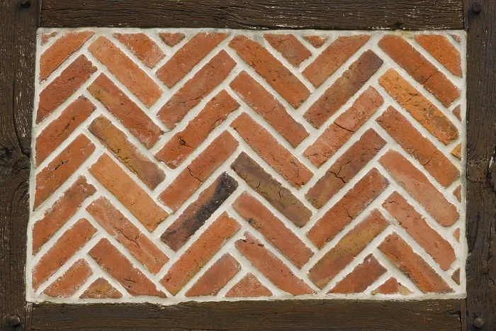 Gerahmter Druck : Giebelhausfassade mit Backsteinmuster. Gerahmter Druck : Giebelhausfassade mit Backsteinmuster.