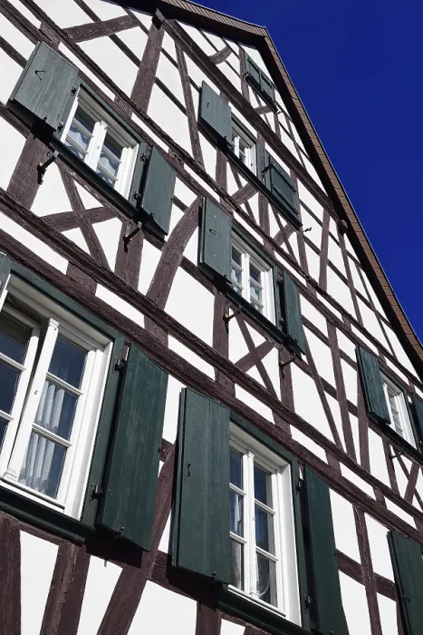 Gerahmter Druck : Halbzeitfassade in Siebeldingen. Gerahmter Druck : Halbzeitfassade in Siebeldingen.