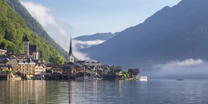 Gerahmter Druck : Hallstatt am Hallstätter See Gerahmter Druck : Hallstatt am Hallstätter See
