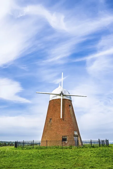 Gerahmter Druck : Halnaker Hill und der Windmill Trail