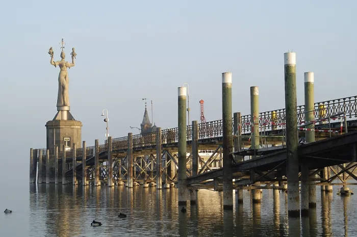 Gerahmter Druck : Hafen Konstanz mit Imperia Statue Gerahmter Druck : Hafen Konstanz mit Imperia Statue