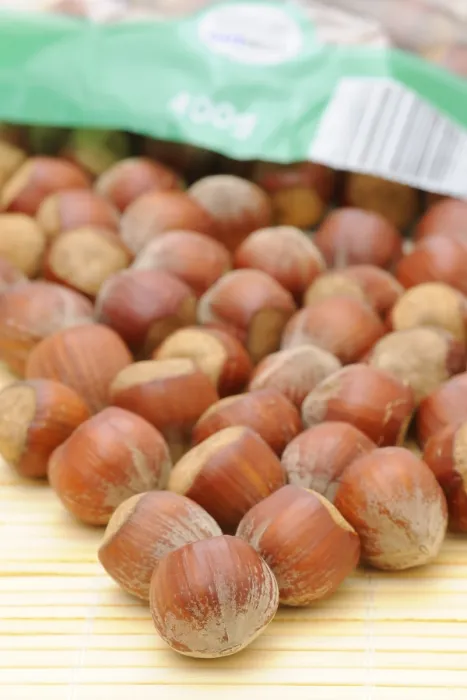 Gerahmter Druck : Hazelnuts Gerahmter Druck : Hazelnuts