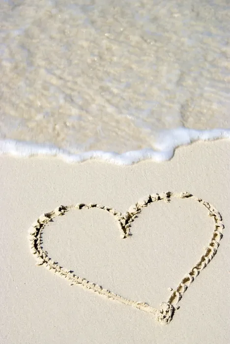 Gerahmter Druck : Herz im Sand Gerahmter Druck : Herz im Sand