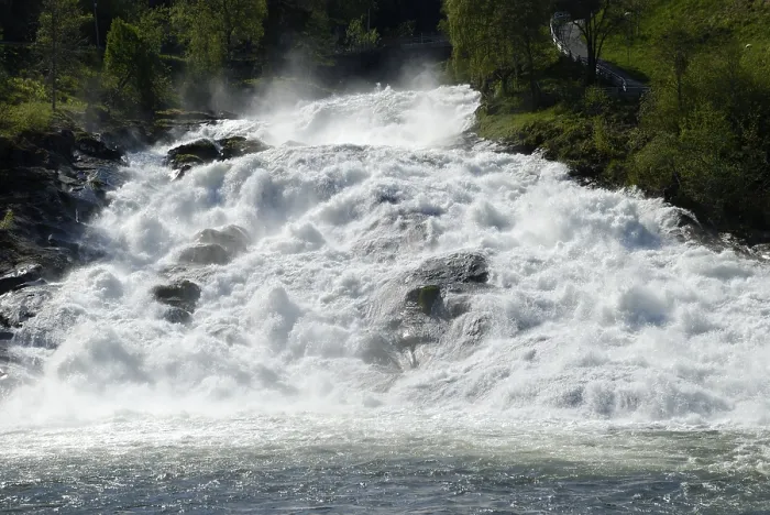 Gerahmter Druck : Hellesyltfossen, Hellesylt, Møre og Romsdal Gerahmter Druck : Hellesyltfossen, Hellesylt, Møre og Romsdal