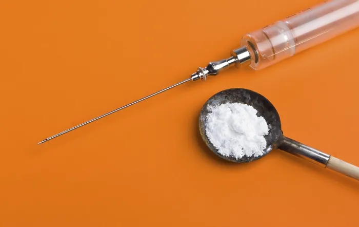 Gerahmter Druck : Heroin-Spritze, Instrumente Gerahmter Druck : Heroin-Spritze, Instrumente