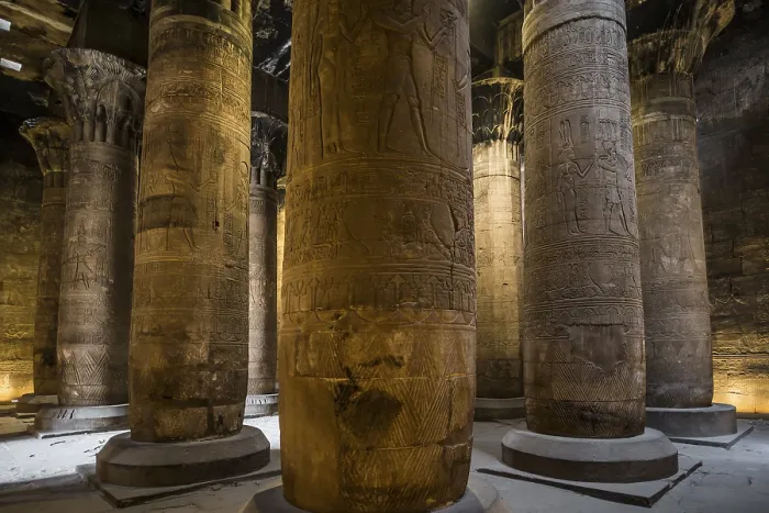 Gerahmter Druck : Tempel von Horus, Edfu, Oberägypten, Ägypten Gerahmter Druck : Tempel von Horus, Edfu, Oberägypten, Ägypten