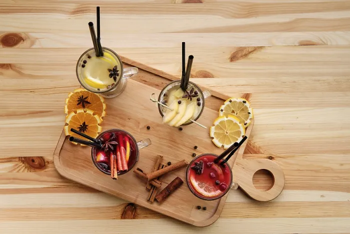 Gerahmter Druck : Heiße Fruchtdrinks, Himbeere mit Orange. Gerahmter Druck : Heiße Fruchtdrinks, Himbeere mit Orange.