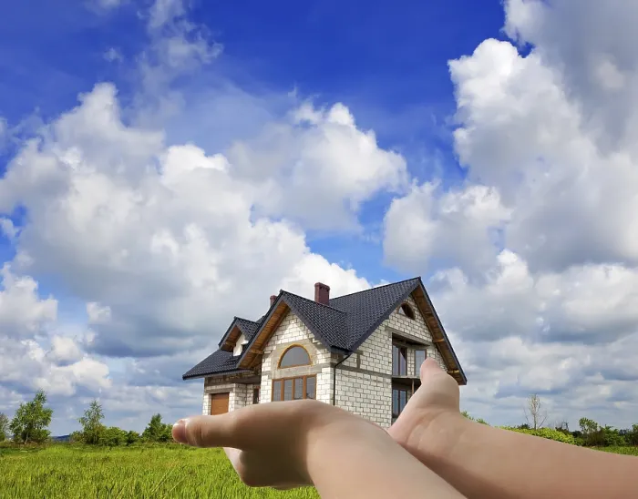 Gerahmter Druck : Haus in meinen Händen Gerahmter Druck : Haus in meinen Händen
