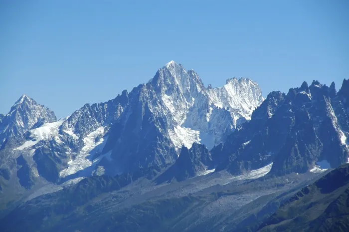Gerahmter Druck : Eisbedeckte, nadelförmige Gipfel des Mt. Gerahmter Druck : Eisbedeckte, nadelförmige Gipfel des Mt.