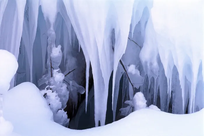 Gerahmter Druck : Eisstrukturen, Eiszapfen, Vomperloch Gerahmter Druck : Eisstrukturen, Eiszapfen, Vomperloch