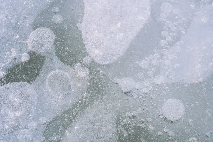 Gerahmter Druck : Eisstrukturen, Storsjon, Ostersund Gerahmter Druck : Eisstrukturen, Storsjon, Ostersund