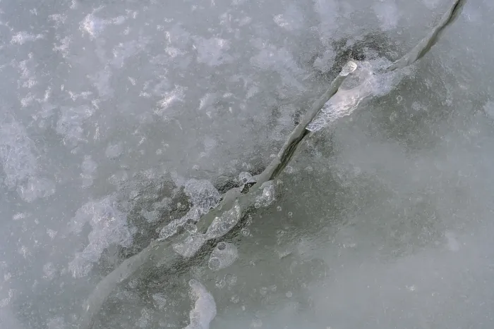 Gerahmter Druck : Eisstrukturen, Storsjon, Ostersund.