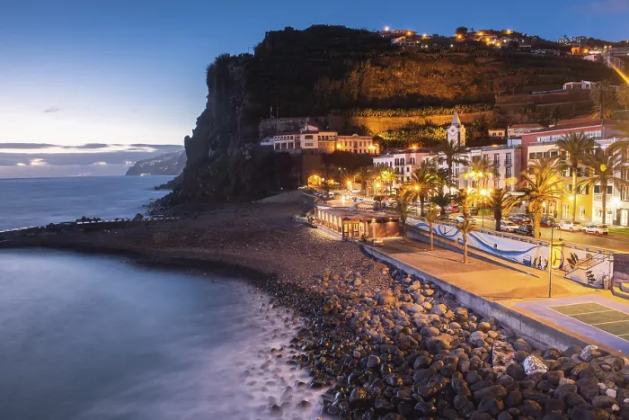 Gerahmter Druck : Illuminierte Stadt Ponta do Sol Gerahmter Druck : Illuminierte Stadt Ponta do Sol