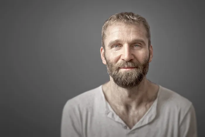 Gerahmter Druck : Ein Bild eines Mannes mit einem Bart. Gerahmter Druck : Ein Bild eines Mannes mit einem Bart.
