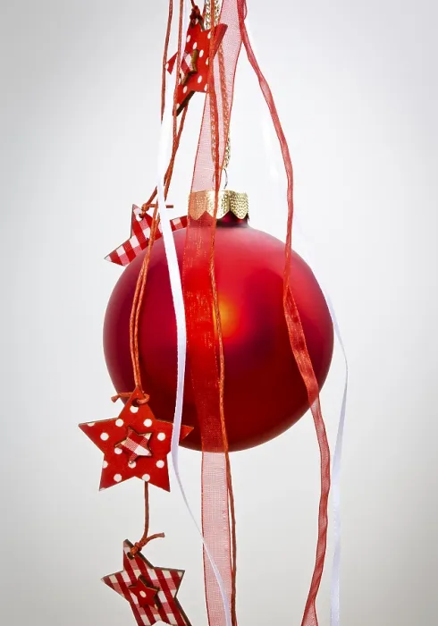 Gerahmter Druck : Ein Bild eines schönen roten Weihnachts-Hintergrunds. Gerahmter Druck : Ein Bild eines schönen roten Weihnachts-Hintergrunds.