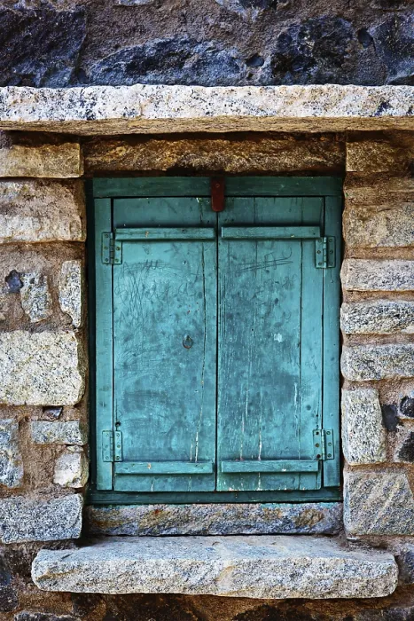 Gerahmter Druck : Indische Fenster mit Jalousien. Gerahmter Druck : Indische Fenster mit Jalousien.