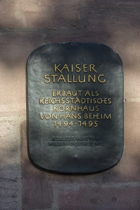 Gerahmter Druck : Informationsanzeiger an den ehemaligen kaiserlichen Remisen. Gerahmter Druck : Informationsanzeiger an den ehemaligen kaiserlichen Remisen.