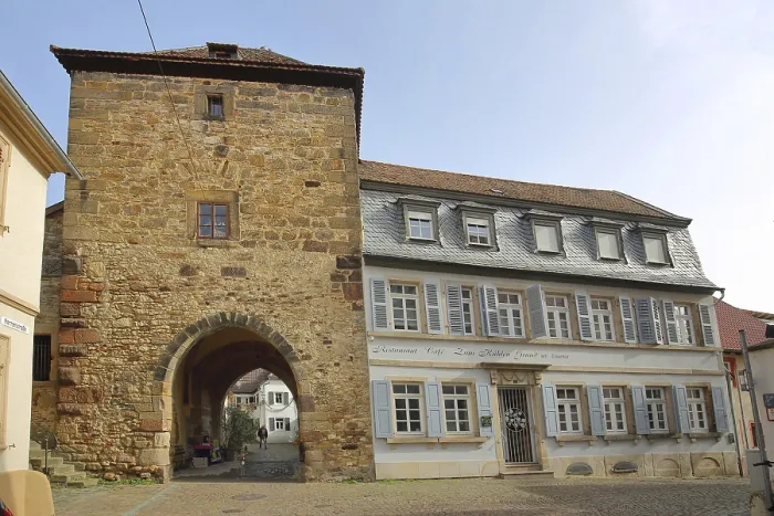 Gerahmter Druck : Innentor und Fachwerkbau. Gerahmter Druck : Innentor und Fachwerkbau.