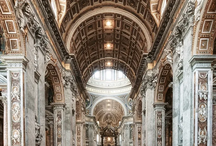 Gerahmter Druck : Innenraum der Basilika Gerahmter Druck : Innenraum der Basilika