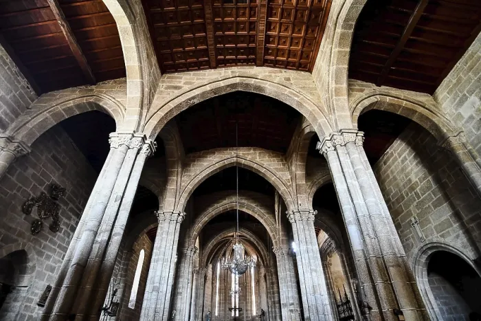 Gerahmter Druck : Innenraum der Kathedrale von Spanien. Gerahmter Druck : Innenraum der Kathedrale von Spanien.