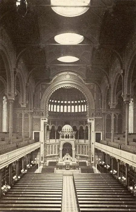 Gerahmter Druck : Innenaus der Neuen Synagoge in Berlin Gerahmter Druck : Innenaus der Neuen Synagoge in Berlin
