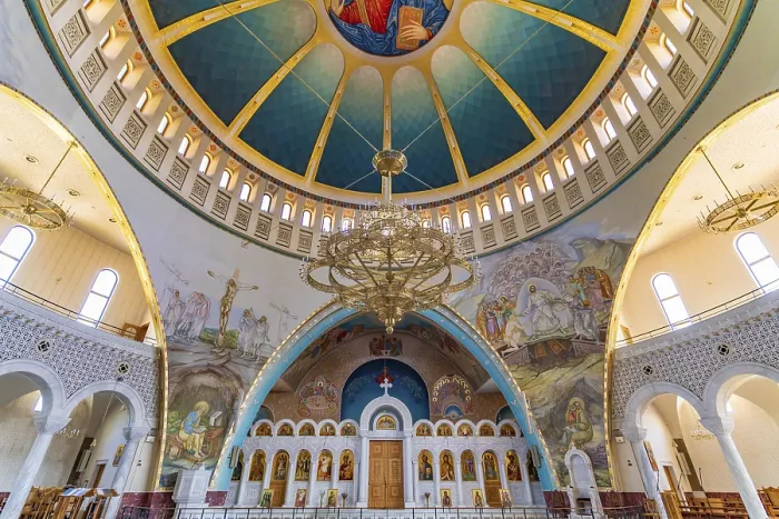 Gerahmter Druck : Innenraum der Auferstehungskathedrale Christus. Gerahmter Druck : Innenraum der Auferstehungskathedrale Christus.