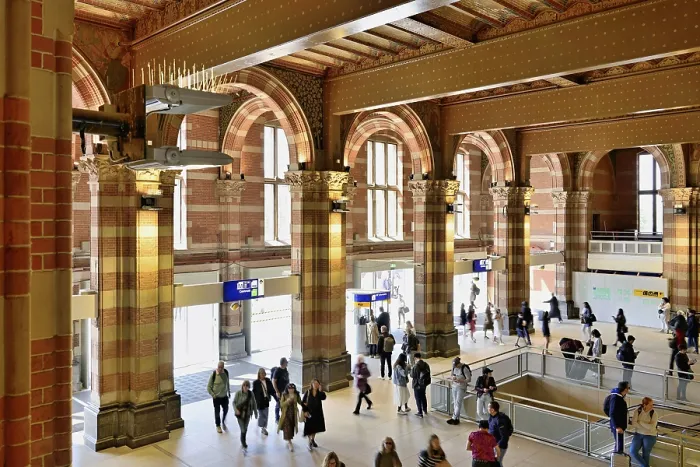 Gerahmter Druck : Innenansicht des Centraal Bahnhofs. Gerahmter Druck : Innenansicht des Centraal Bahnhofs.