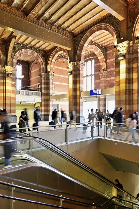 Gerahmter Druck : Innenansicht des Centraal Bahnhofs. Gerahmter Druck : Innenansicht des Centraal Bahnhofs.