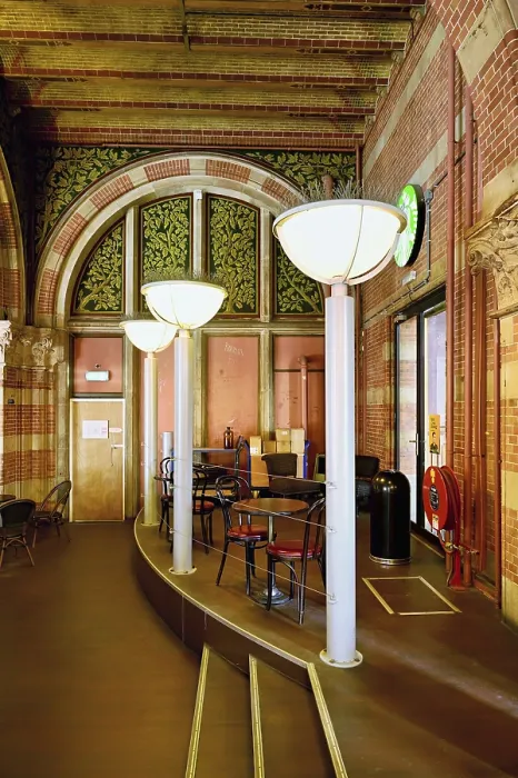 Gerahmter Druck : Innenansicht von Kaffee am Centraal Station. Gerahmter Druck : Innenansicht von Kaffee am Centraal Station.