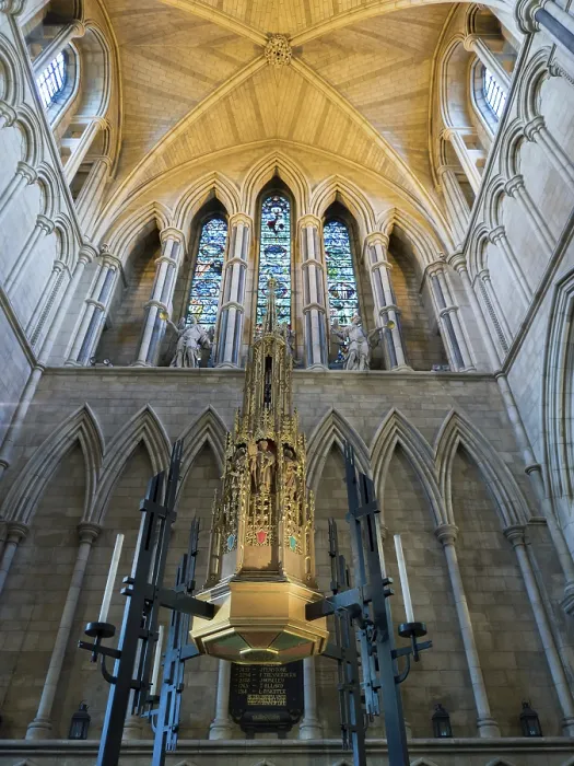 Gerahmter Druck : Innenansicht der Southwark Cathedral Gerahmter Druck : Innenansicht der Southwark Cathedral