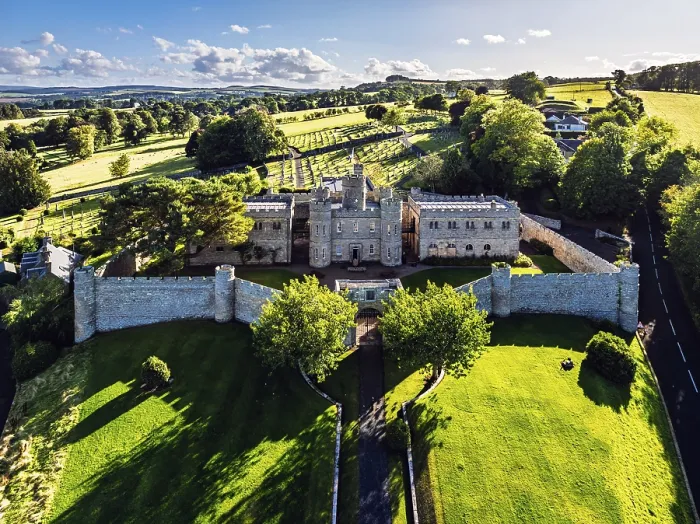 Gerahmter Druck : Jedburgh Castle aus einer Drohne, Jedburgh. Gerahmter Druck : Jedburgh Castle aus einer Drohne, Jedburgh.