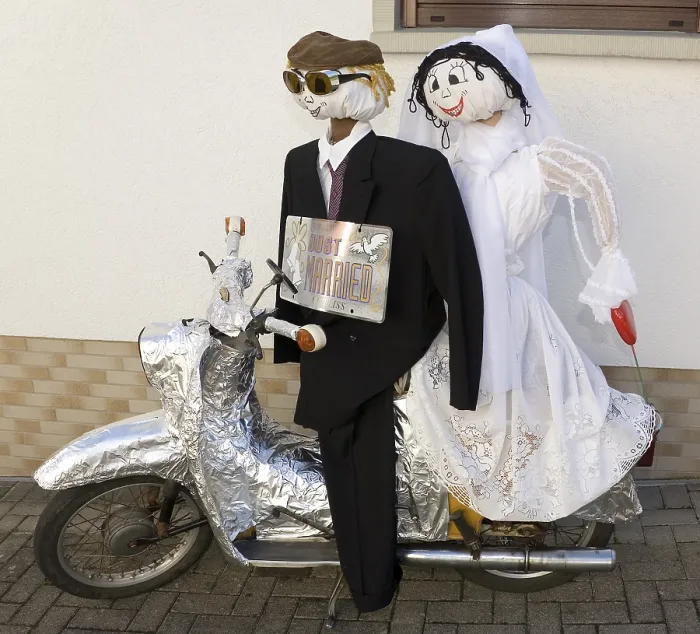 Gerahmter Druck : Neu verheiratet. Gerahmter Druck : Neu verheiratet.