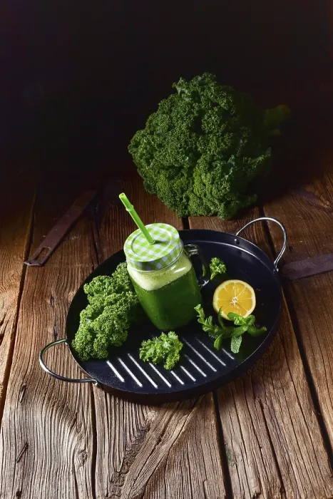Gerahmter Druck : Kale-Smoothie Gerahmter Druck : Kale-Smoothie